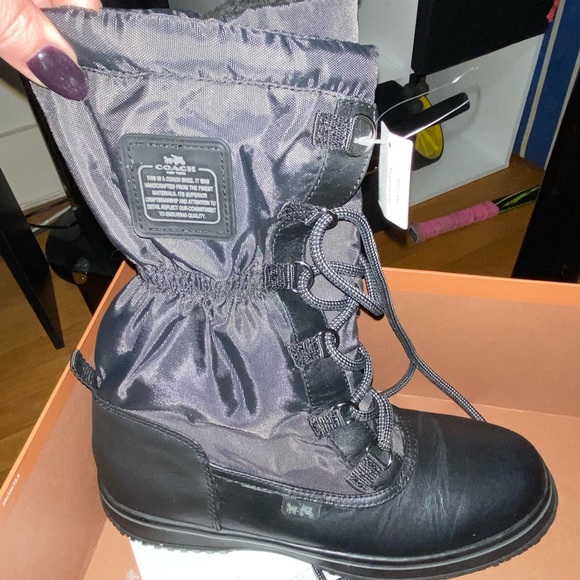 Coach women’s boots size 7 - Picture 1 of 7